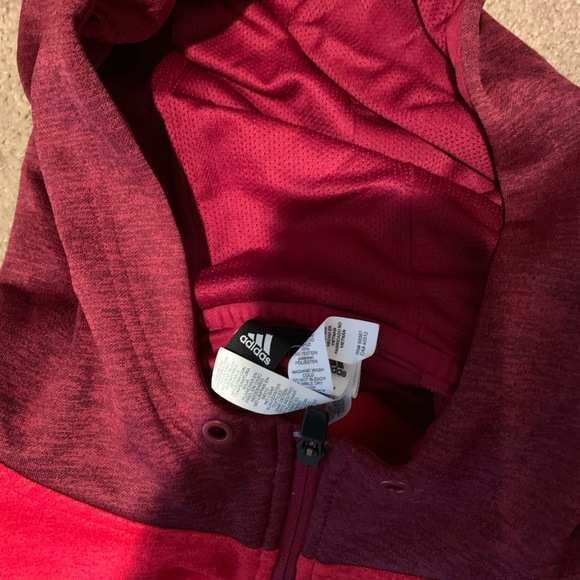 Adidas Performance Hoodie Red with front zipper L great fit and style🏀🏈🥊 - Picture 5 of 5